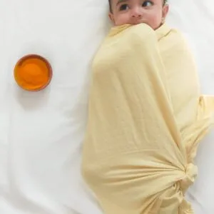100% Organic Cotton Swaddle Wrap | Herbally Dyed | Yellow 100 cm x 100 cm