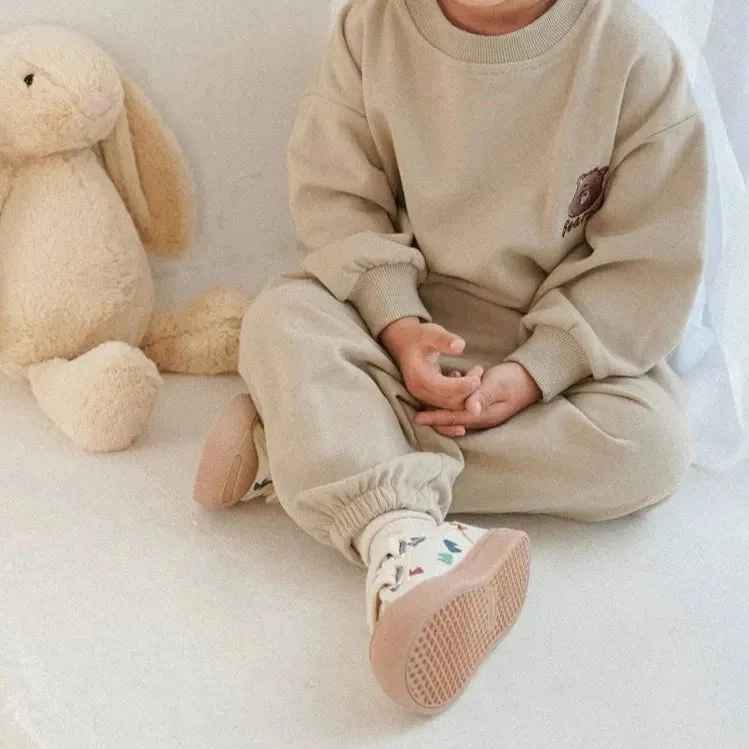 Cute Bear Sweatshirt & Pants Set