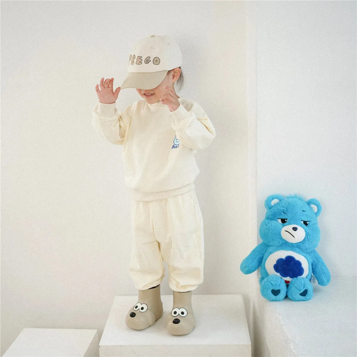 Cute Bear Sweatshirt & Pants Set
