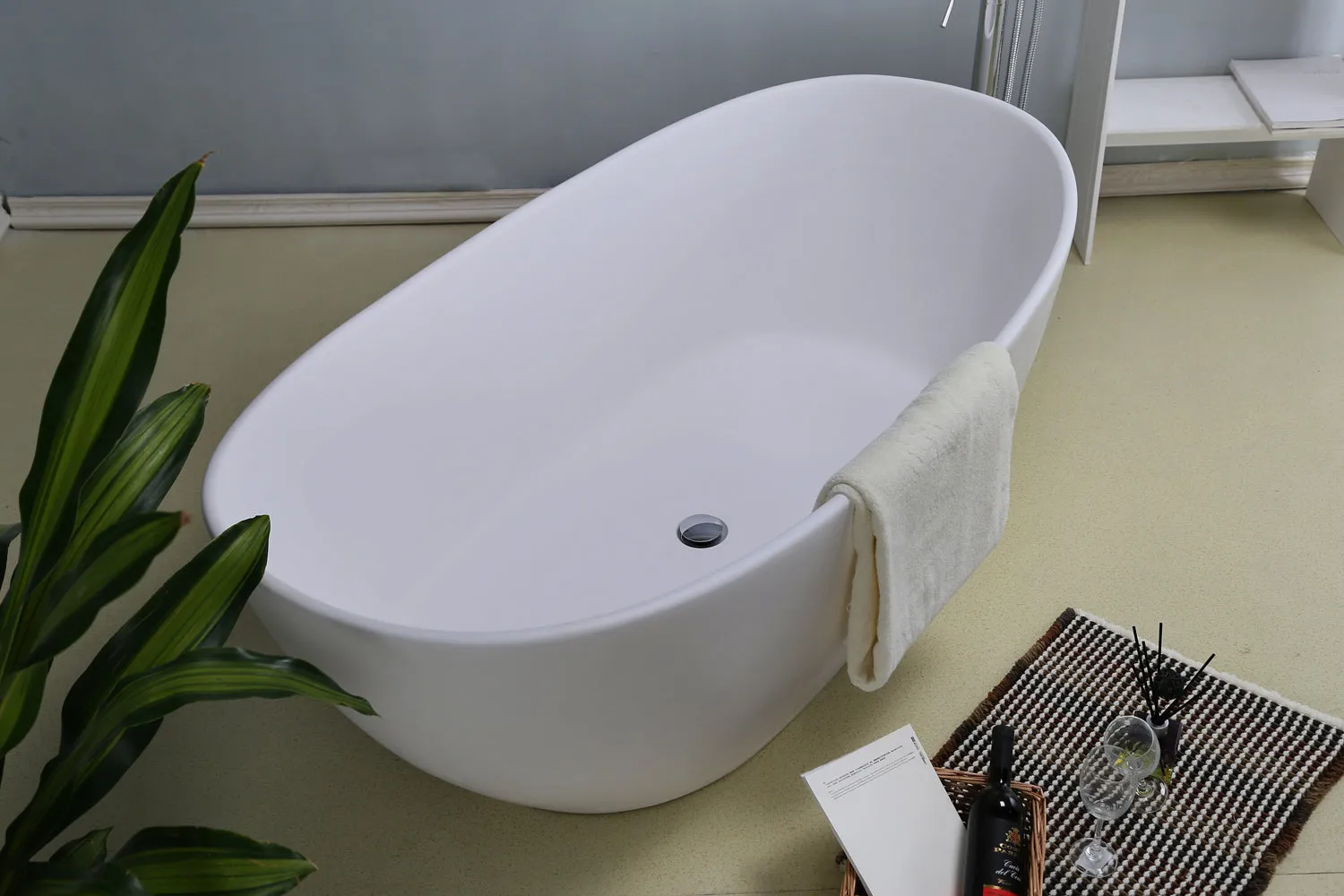 Electra 64" Resin Freestanding Tub