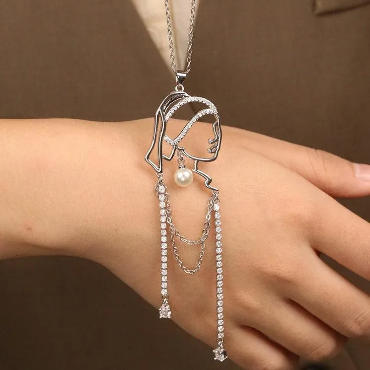 Girl with the Pearl Necklace set