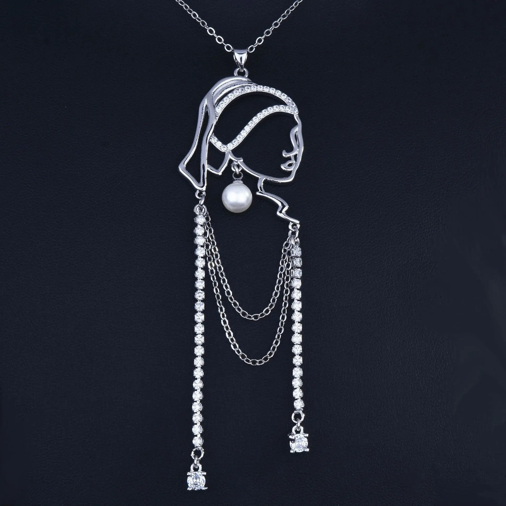 Girl with the Pearl Necklace set