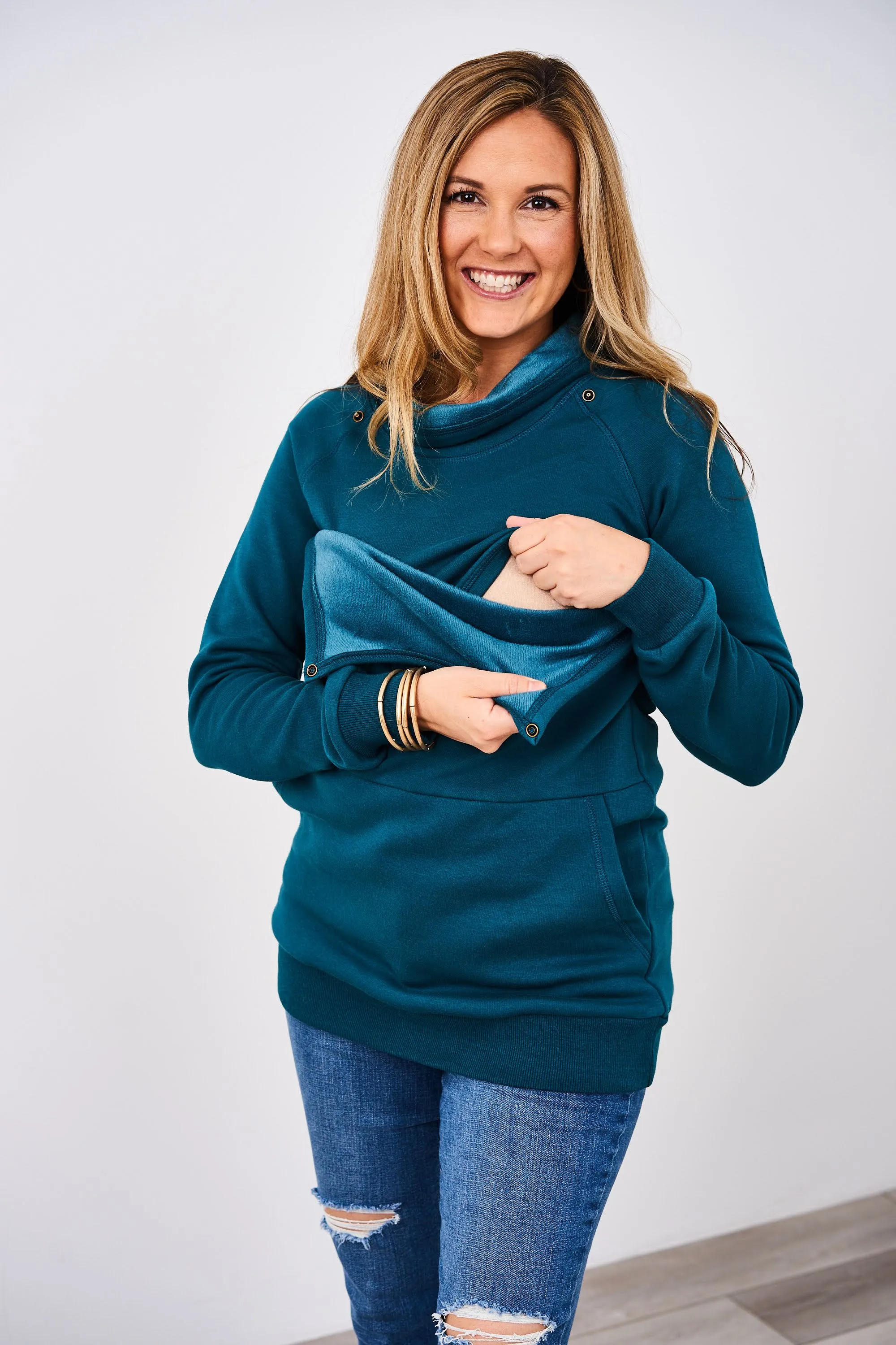 Latched Mama Harbor Snap Nursing Pullover