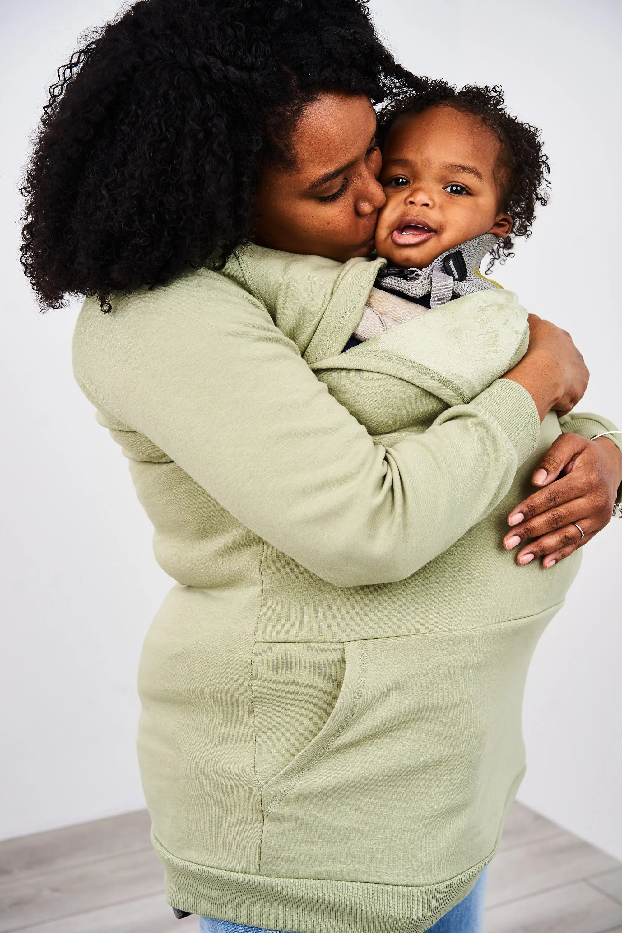 Latched Mama Harbor Snap Nursing Pullover