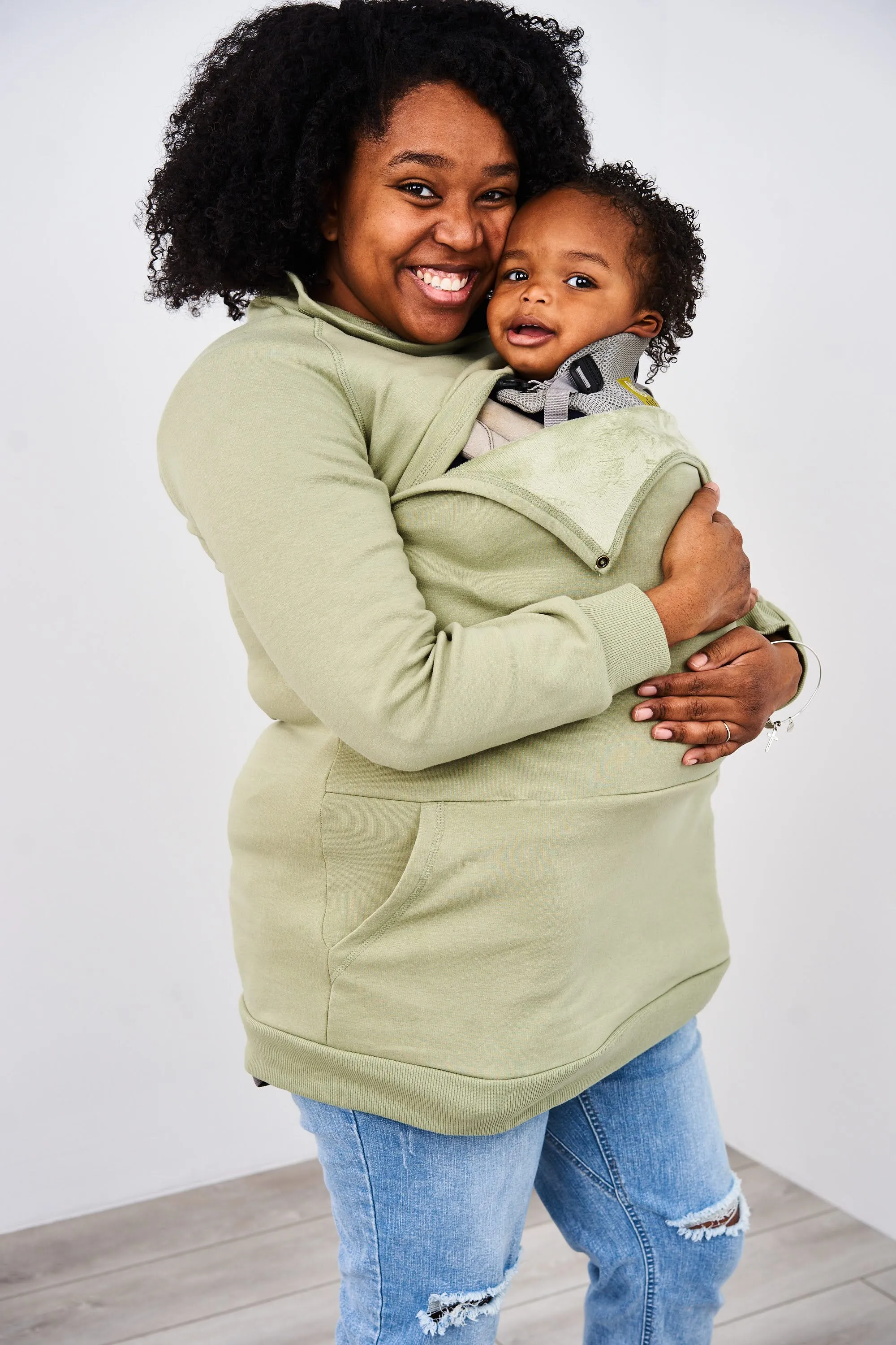 Latched Mama Harbor Snap Nursing Pullover